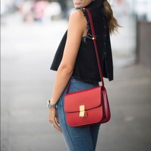 Red classic shoulder bag